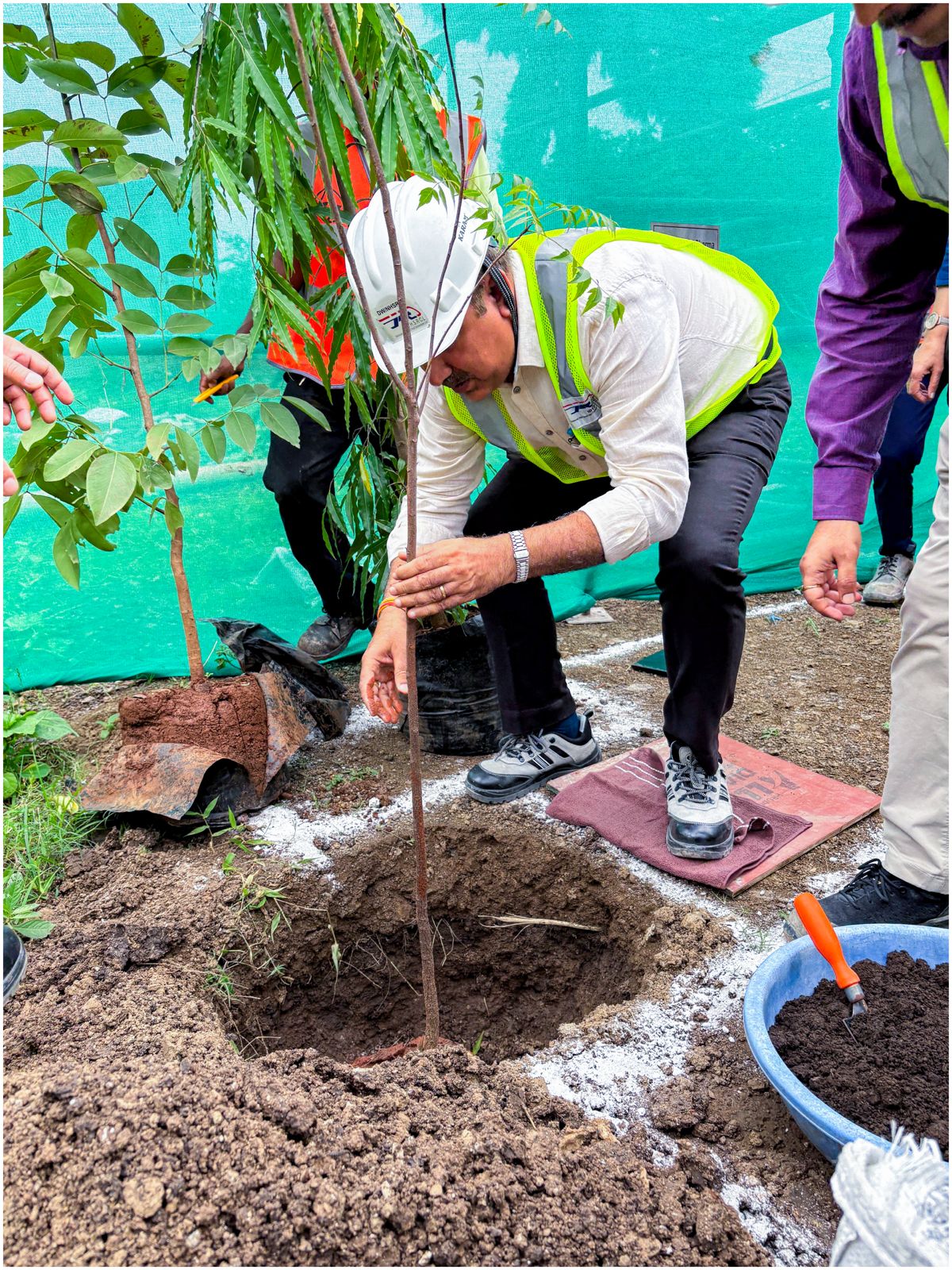 NHSRCL ने 31 जुलाई 2025 को सूरत बुलेट ट्रेन स्टेशन पर वृक्षारोपण अभियान आयोजित किया